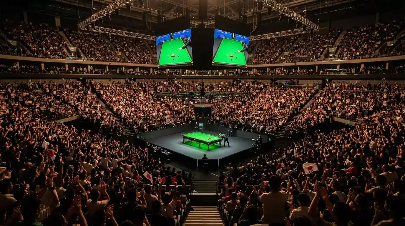 Volles Snooker-Publikum in einer modernen chinesischen Arena verfolgt ein Match auf grossen Bildschirmen